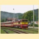 Vlak 14921 odjíždí z Nedvědice směrem do Tišnova v 18.07