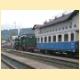 Parn lokomotiva 464.202 posunuje v Hanuovicch k souprav vlaku