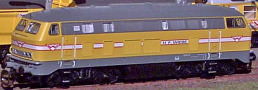 [Lokomotivy] → [Motorov] → [BR 218] → 500248: dieselov lokomotiva lut-ed s ernm pojezdem „Wiebe“