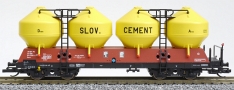 [Nkladn vozy] → [Samovsypn] → [4-os Uacs (Raj)] → M1404.2: nkladn samovsypn vz ervenohnd se lutmi ndobami „SLOV. CEMENT“